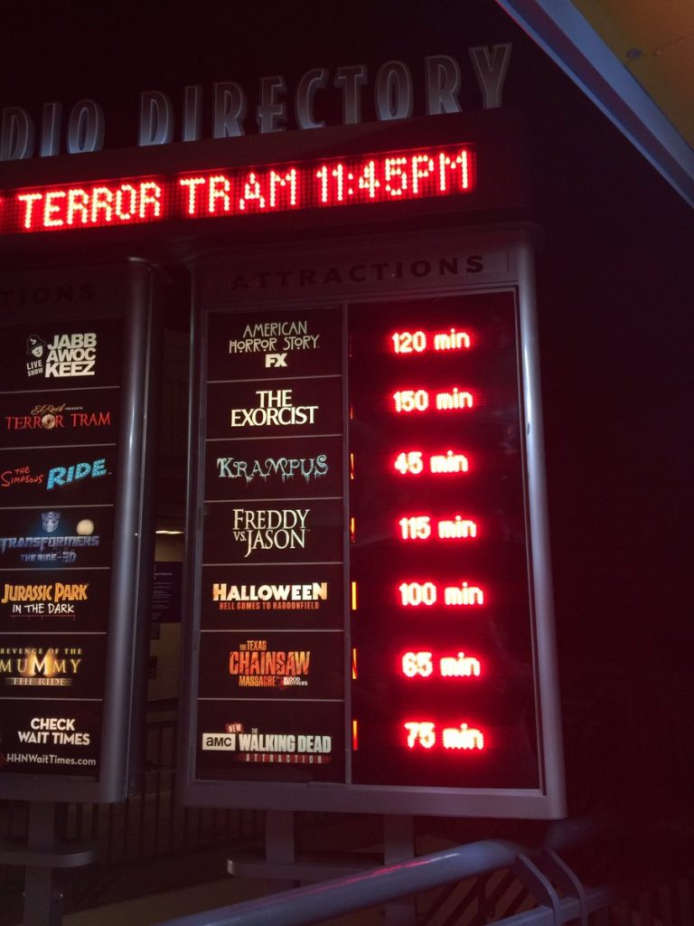 Halloween Horror Nights Best & Worst Dates to Go Is It Packed